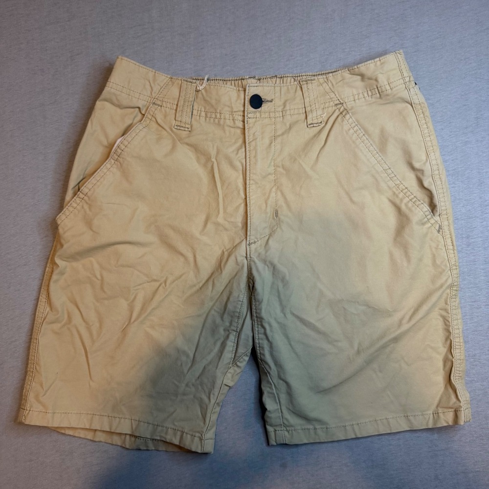 Magellan Outdoors Mens Tan Hiking Cargo Shorts‎ Size 30 fishing Khaki Stretch